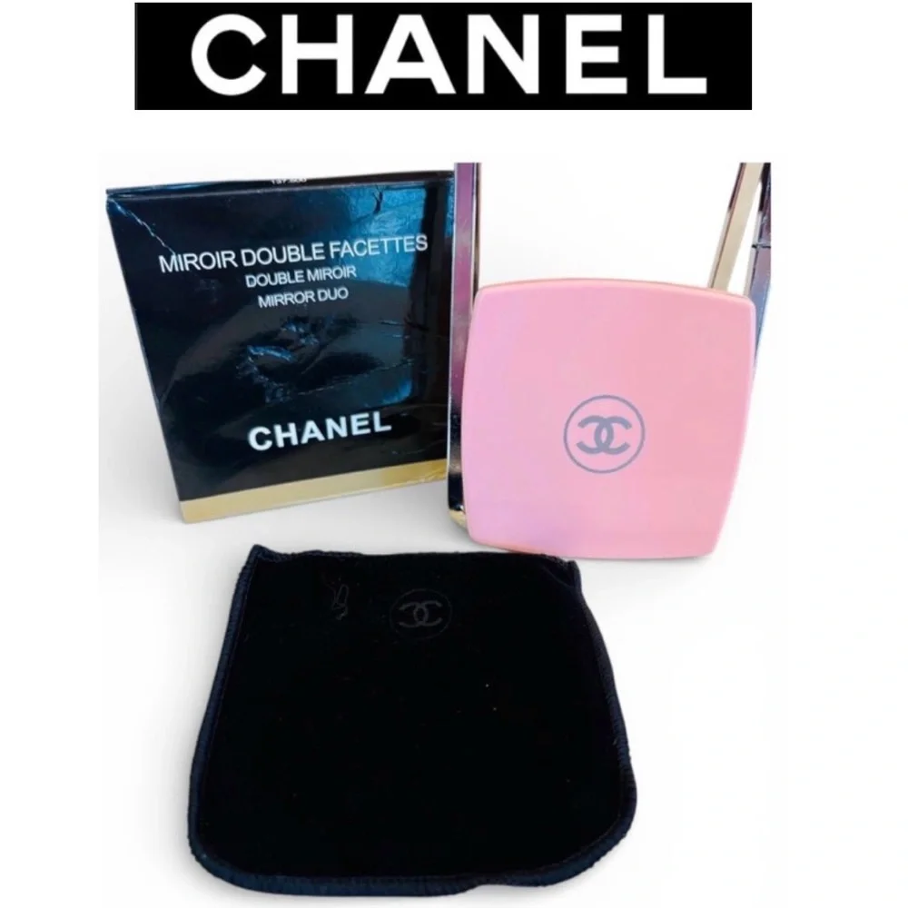 COMPACT MIRROR: Limited-Edition CHANEL Pink w/Golden Monogram, NWOT